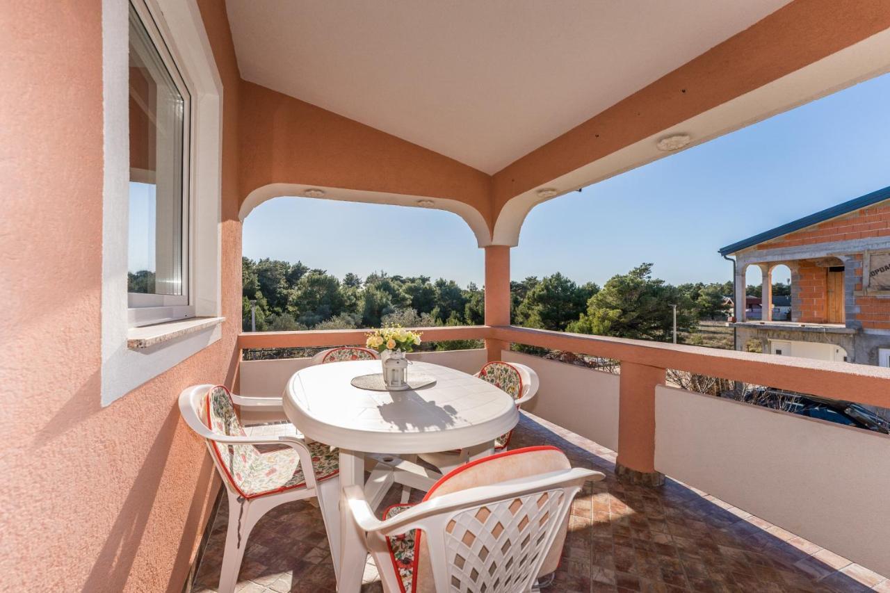 Apartmani Zarko Vir Exterior photo