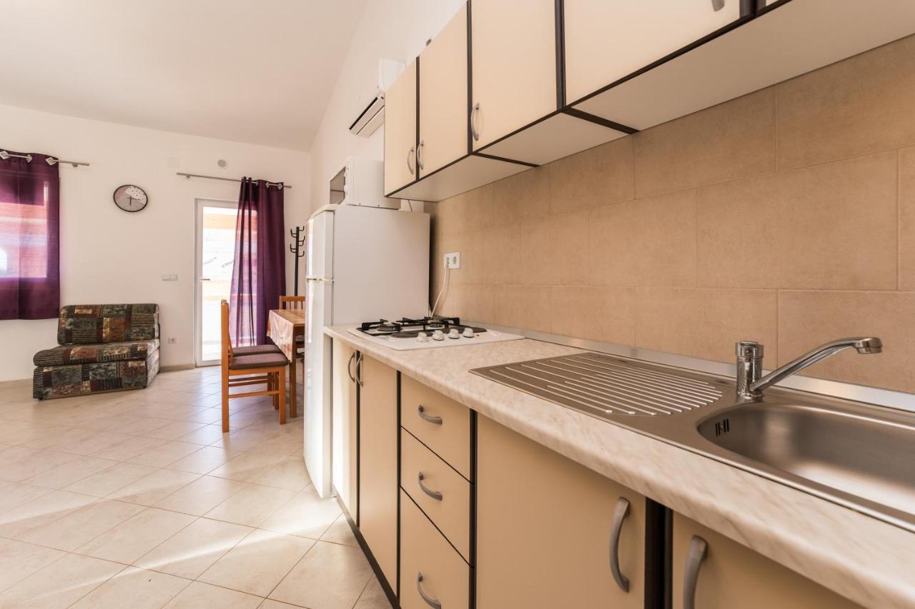 Apartmani Zarko Vir Exterior photo