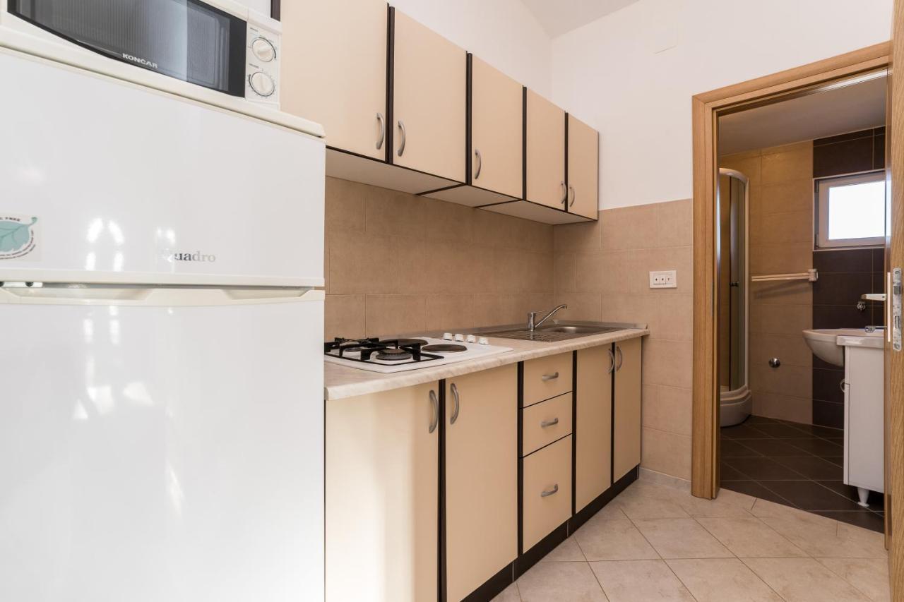 Apartmani Zarko Vir Exterior photo